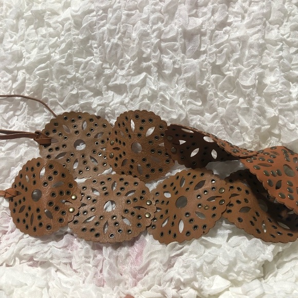 Medieval like renaissance looking belt with metal beads- 30” without ties - Picture 4 of 7